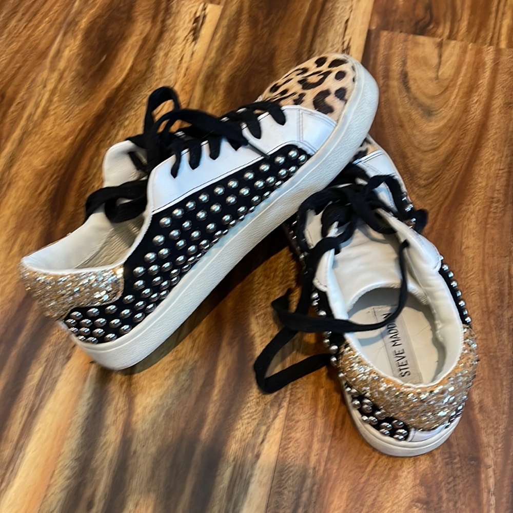 Twice worn Steve Madden shoes
